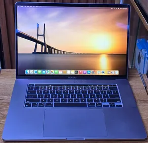 Apple MacBook Pro 15" (2017) - 16GB RAM, 256GB SSD