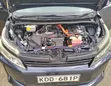 Toyota Voxy Hybrid 2014 - 2