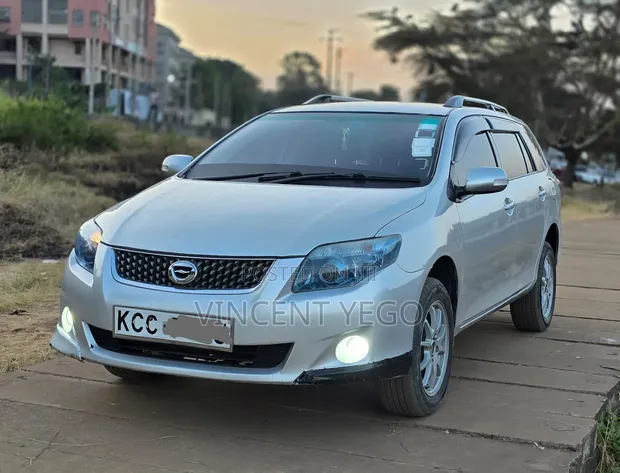 Toyota Corolla Fielder 1.8 Petrol FWD 2008 Silver - 1