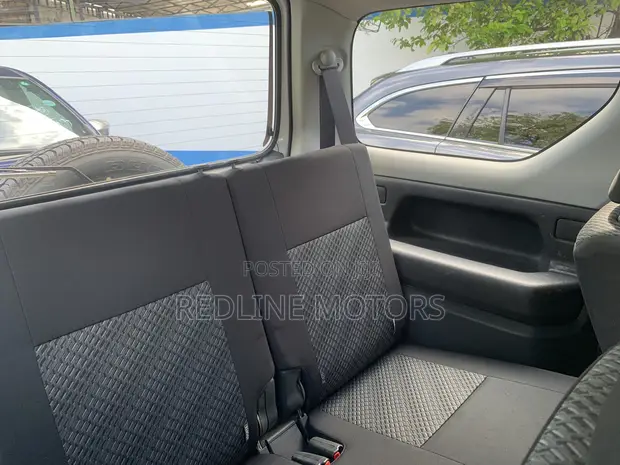 Suzuki Jimny 2018 White - 1