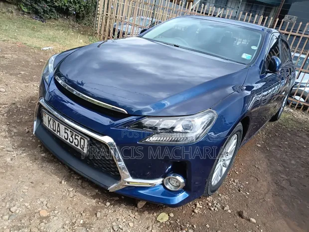 Toyota Mark X 2.5 RWD 2013 - 1