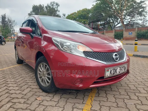 Nissan Note 2014 Nyeusi - 1