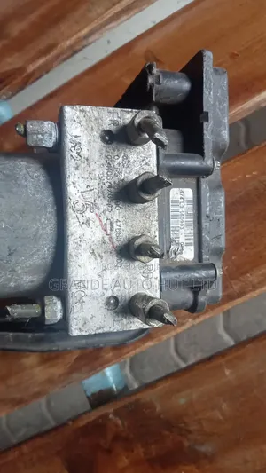 Nissan Sunny B15 ABS Pump No. 5