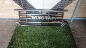 Grill ya Toyota Land Cruiser (Iliyotumika)