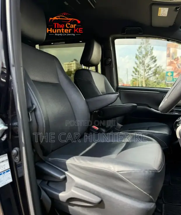 Toyota Esquire 2019 - 1