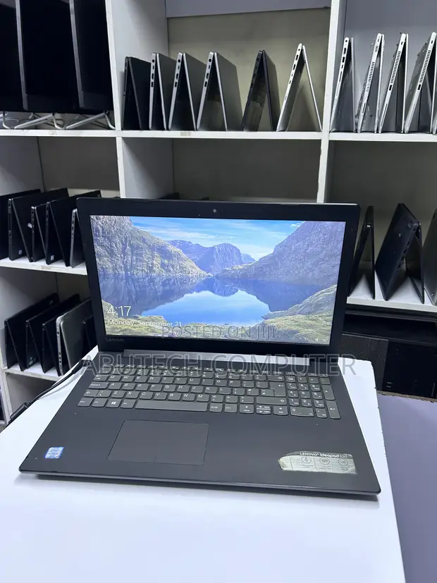 Laptopi ya Lenovo Ideapad 3 - Intel Core i5, 4GB RAM, 500GB HDD - 1