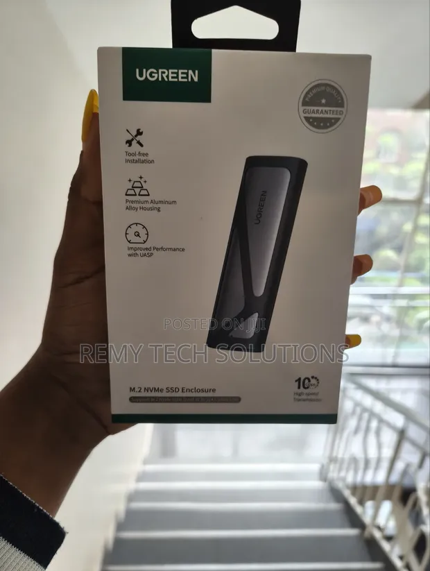 Ugreen USB-C kwa M.2 NVMe SSD Enclosure 10Gbps - 1