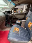 Toyota Hilux Surf 2001 Dhahabu - 5