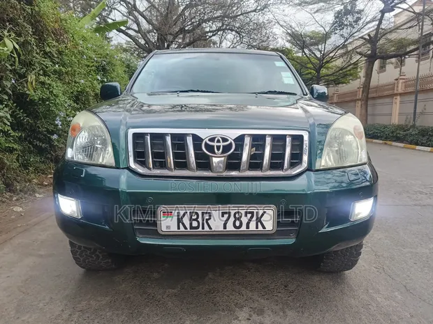 Toyota Land Cruiser Prado 3.0 D-4D 5dr 2006 Green - 1