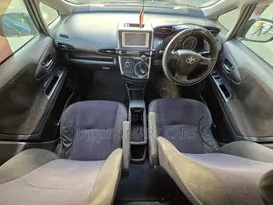 Toyota Wish 2015 Nyeusi