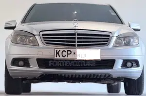 Mercedes-Benz C180 2012 Nyeupe
