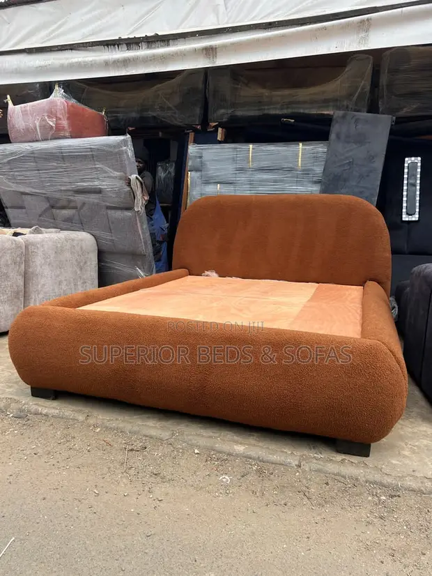 Superior Beds Kitanda cha Boucle chenye Mviringo 5x6 Plum Rust - 1