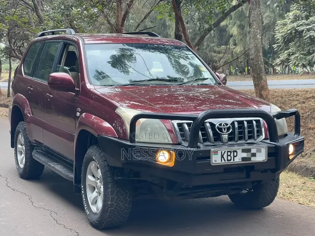 Toyota Land Cruiser Prado 3.0 D-4D 3dr 2005 Burgundy - 1
