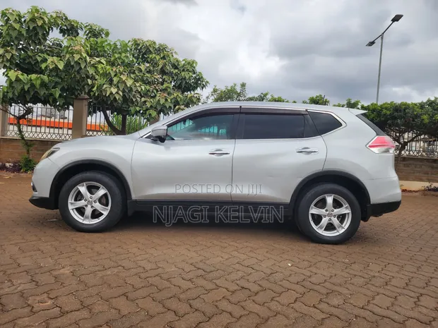 Nissan X-Trail 2.0 Petrol AWD 2014 - 1