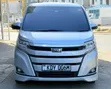 Toyota Noah 2019 Nyeupe - 2