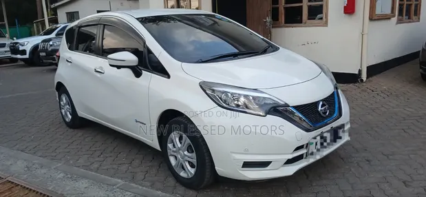 Nissan Note 2020 Rangi ya Pearl - 1