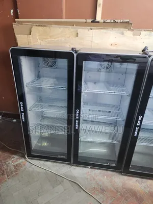 Black 3-Tray 180L Showcase Refrigerator