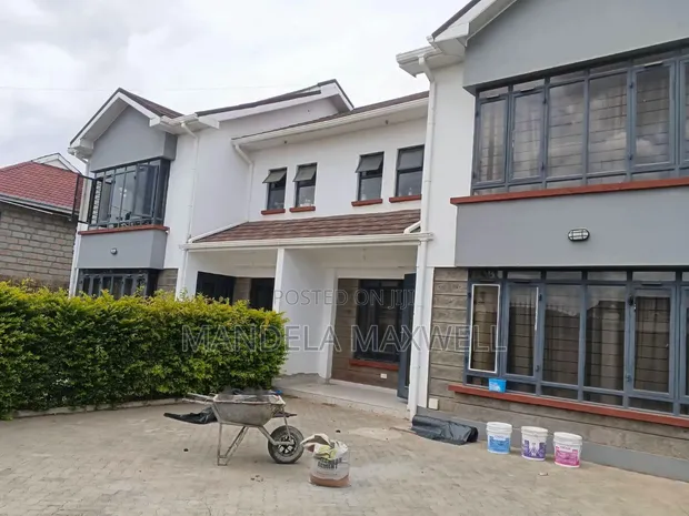 4 Bedroom Mansion for Rent in Kitengela - 1