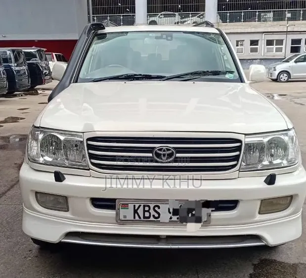 Toyota Land Cruiser 100 Series 2004 Nyeupe - 1