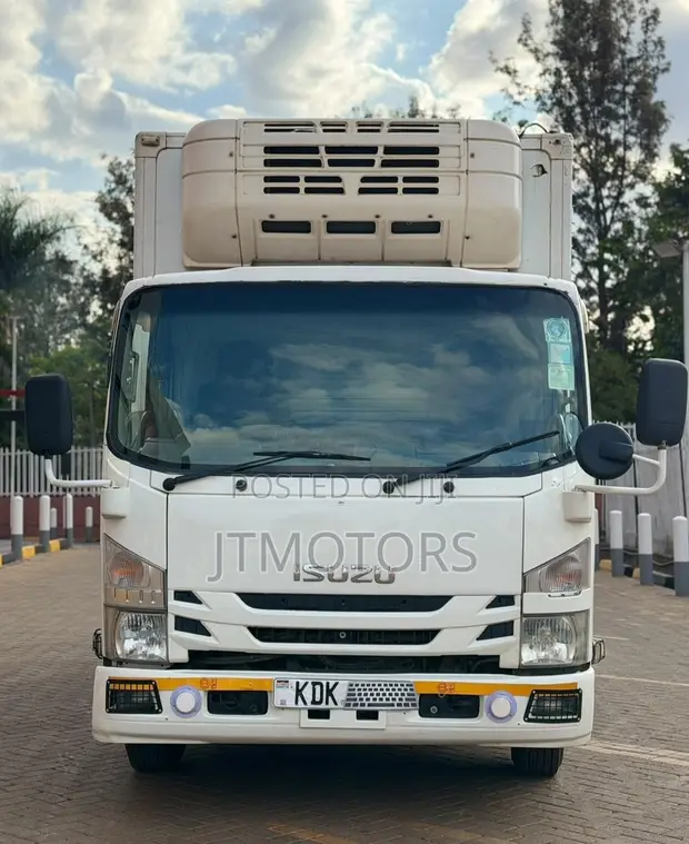 2015 Isuzu Elf Truck - Ready for Work - 1