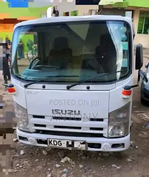Isuzu ELF Lori 2014 Nyeupe