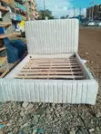 5x6 Deluxe Cream Slat Chester Bed - 1