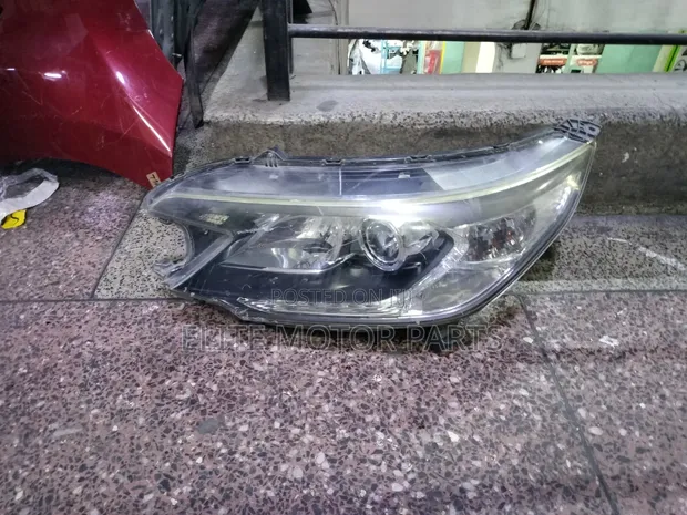 Honda CR-V RM-1 Headlights (Used) - 1