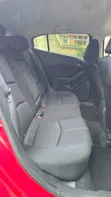Mazda Axela 2019 Nyekundu - 3