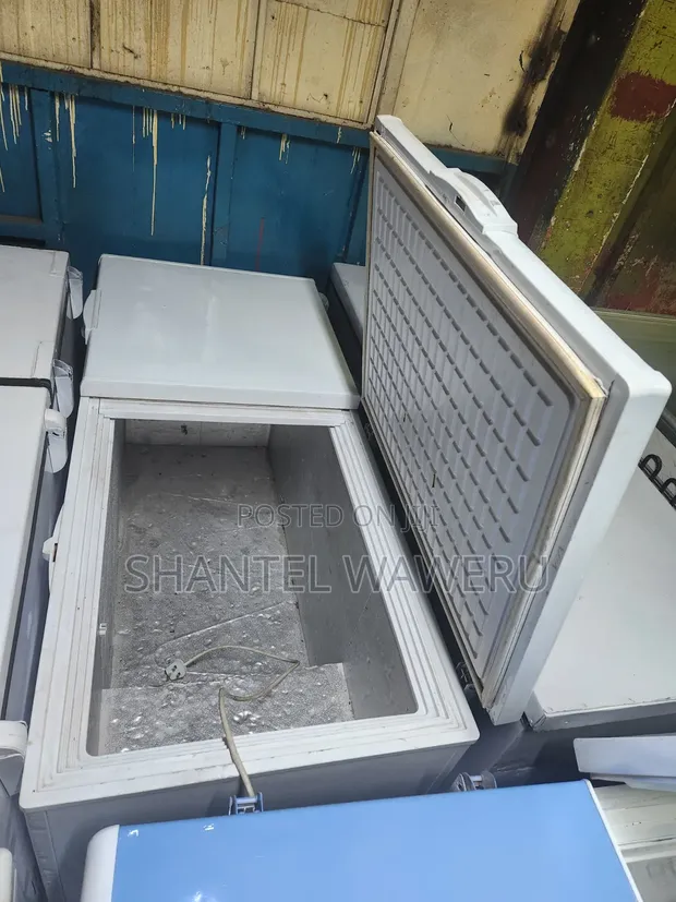 Premier Deep Freezer Nyeupe Lita 550 - 1