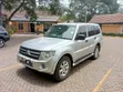 Mitsubishi Pajero 2014 Silver - 2