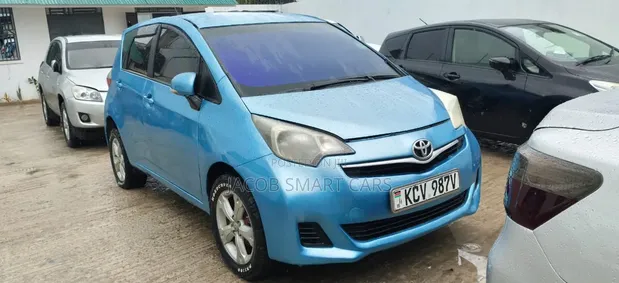 Toyota Ractis 2012 Blue - 1
