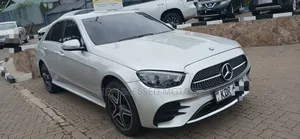 Mercedes-Benz E300 2016 Nyeupe
