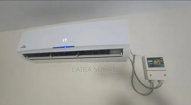 VON 18K BTU Split AC + Sollatek Voltage Switch, Brackets & Pipes - 1
