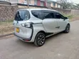 Toyota Sienta 2017 Nyeupe - 3