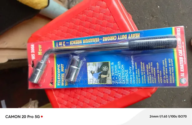 2-in-1 Telescopic Wrench with Extendable Handle - 1