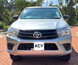 Toyota Hilux Revo Double Cab 2.4 Diesel 4WD 2019 Silver