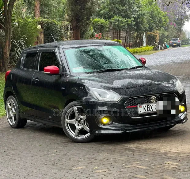Suzuki Swift RS Hybrid 2019 - 1