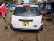 Nissan Advan 2004 Nyeupe - 4