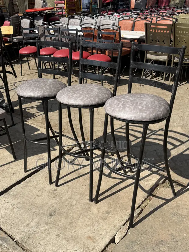 Sinatabu High Bar Stool - 1