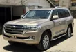 Toyota Land Cruiser V8 2017 Dhahabu - 3