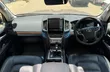 Toyota Land Cruiser V8 2017 Dhahabu - 4