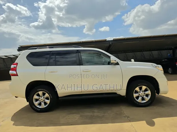 Toyota Land Cruiser Prado 2009 White - 1