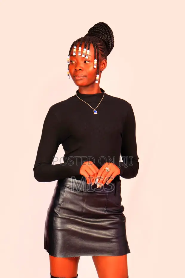 Muuzaji / Mhudumu wa Duka - 1