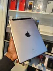 Apple iPad 9.7" 32GB Gray (Kizazi cha 6) - 4