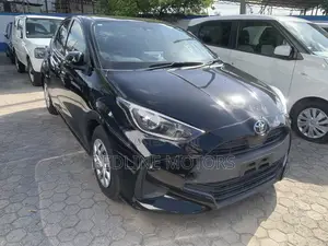 Toyota Yaris 2019 Nyeusi