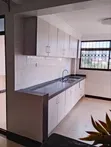 Kuweka Kabati za Jikoni za Kisasa na Jahtec Interiors - 2
