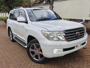 Toyota Land Cruiser 2009 Off-White