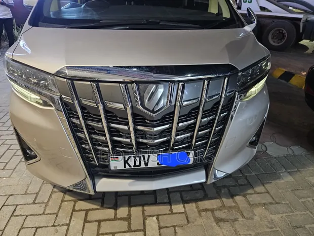 Toyota Alphard 2019 - 1