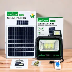 200W Outdoor LED Solar Flood Light with Remote