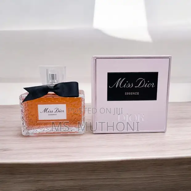 Miss Dior Rose Essence Eau de Parfum - 1